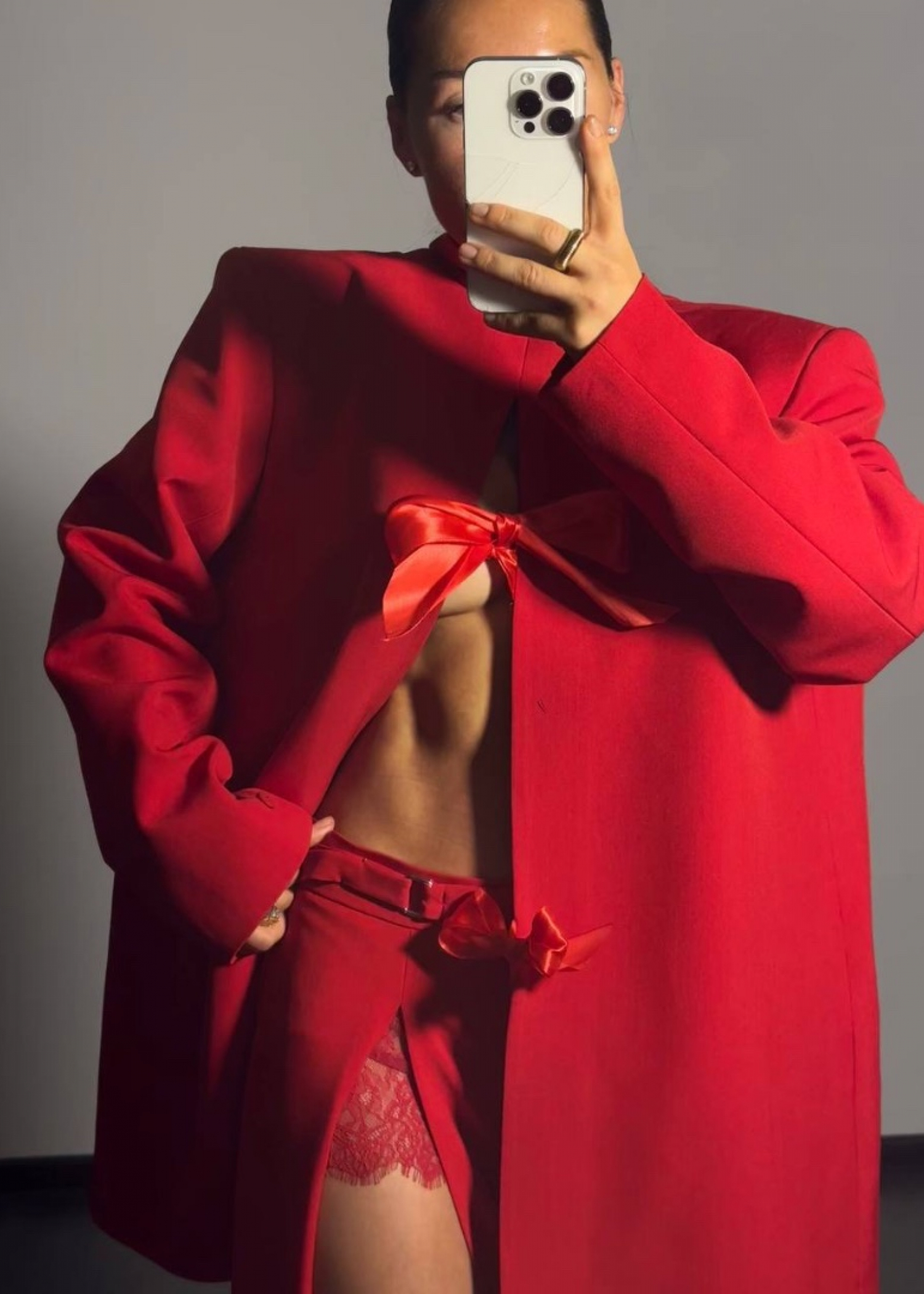 жакет с бантами по спинке